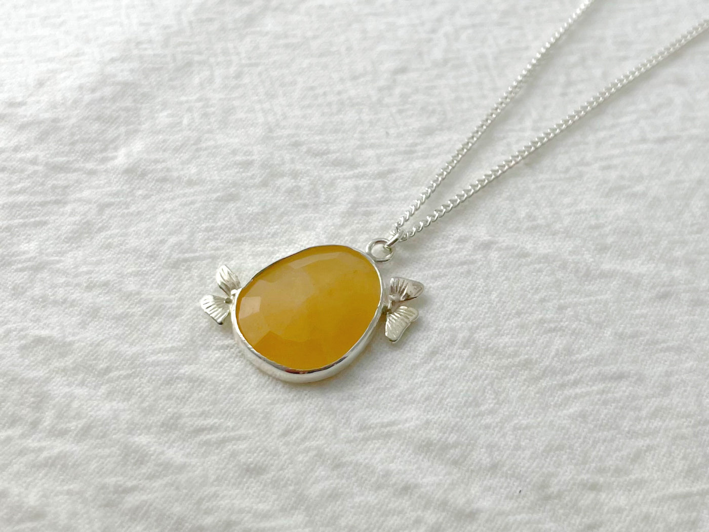 Golden Bloom – Silver Calcite Necklace