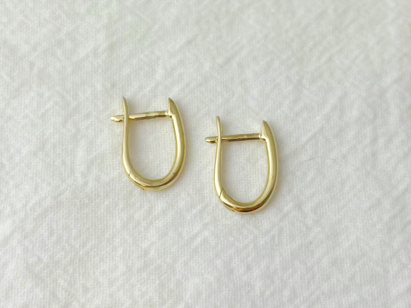 14K Yellow Gold Oval Huggie Earrings