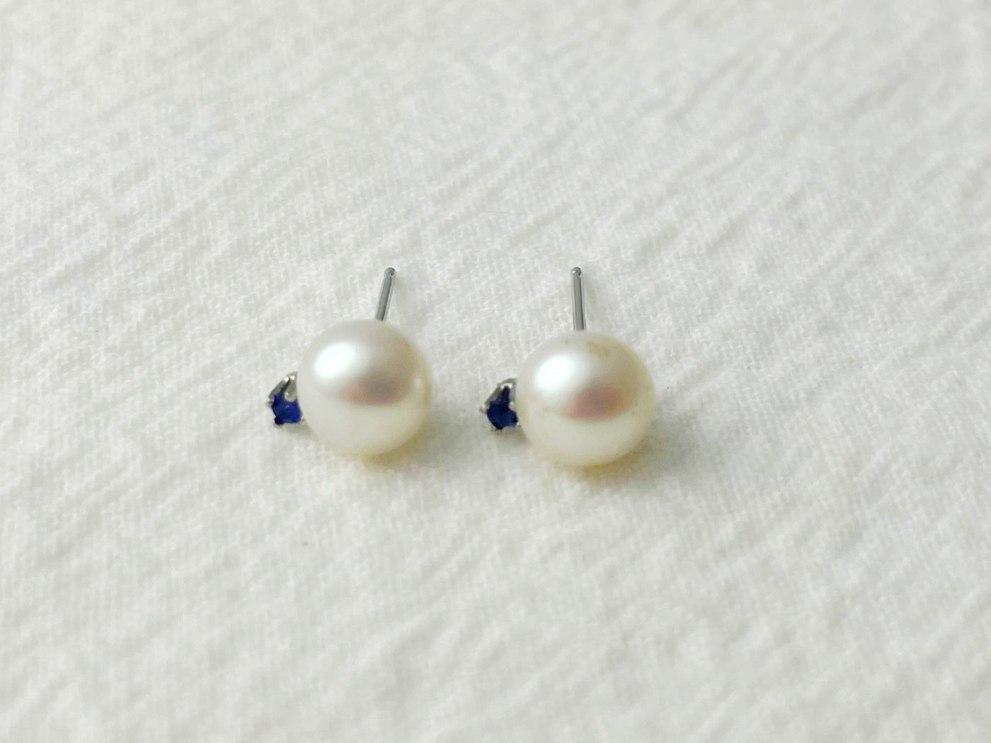 Nocturne 14k Gold Pearl & Sapphire Stud Earrings
