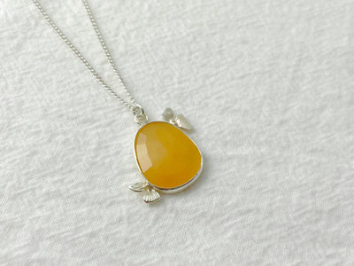 Golden Bloom – Silver Calcite Necklace