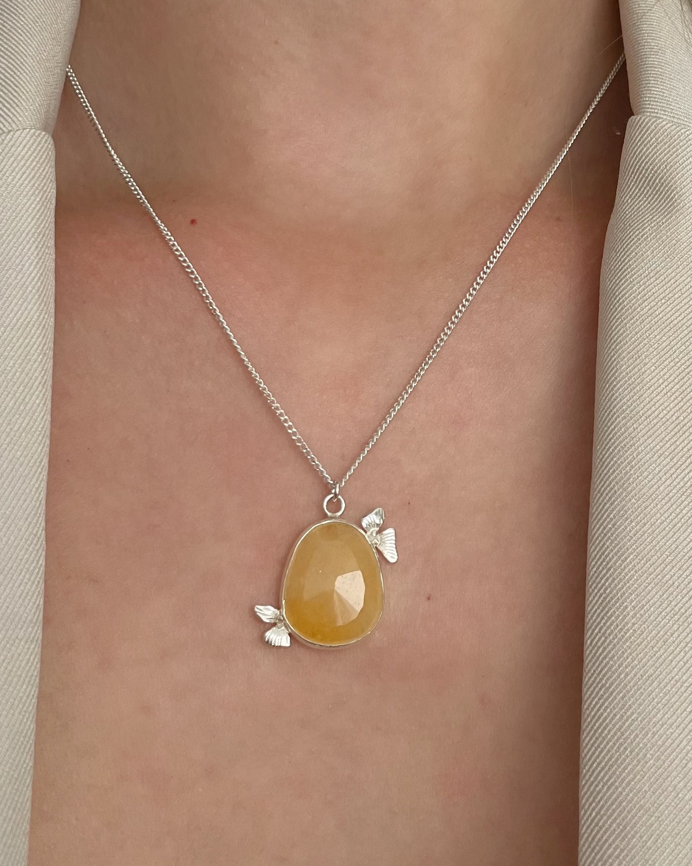 Golden Bloom – Silver Calcite Necklace