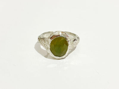 Forest Ember – Silver Green Sapphire Ring