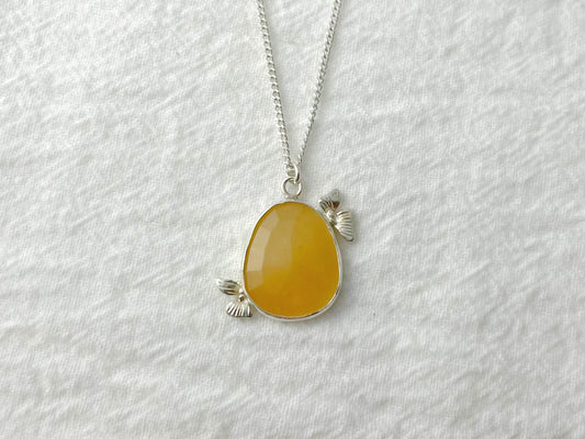 Golden Bloom – Silver Calcite Necklace
