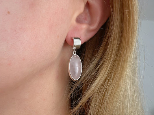 Blush Glow – Silver Rose Quartz Earrings