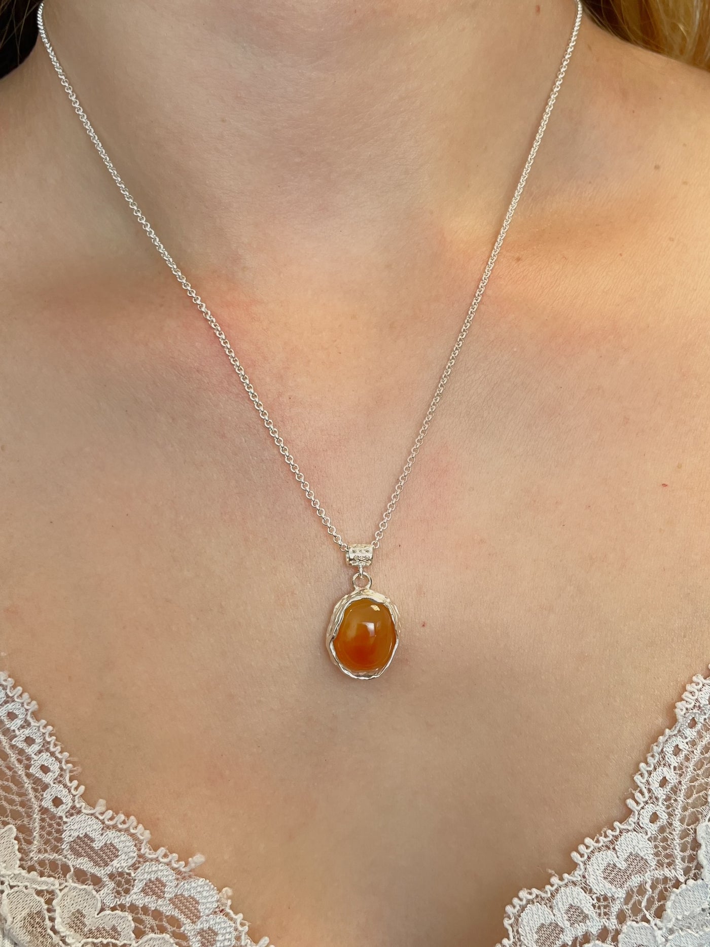 Solar Ember – Silver Carnelian Pendant