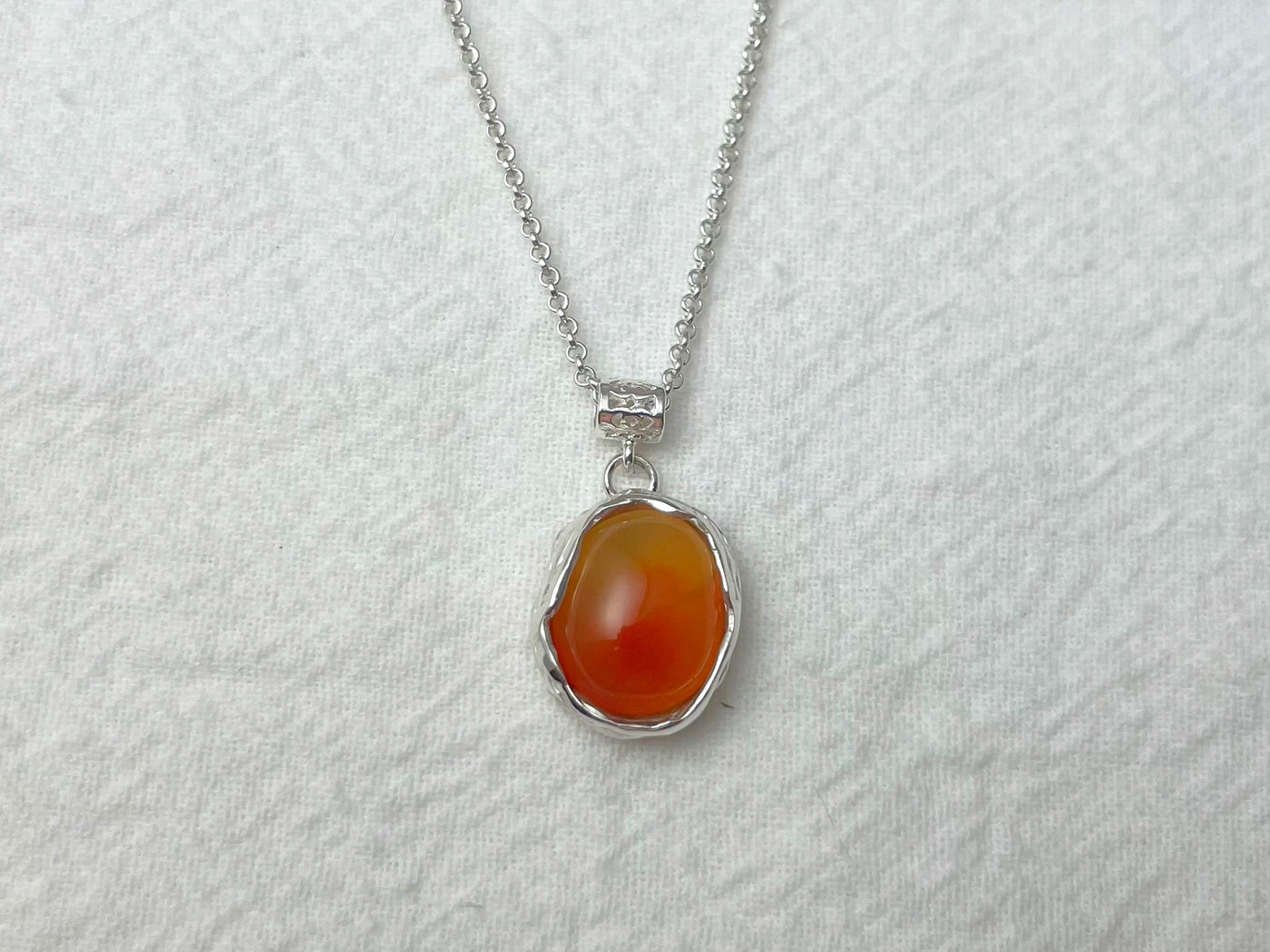 Solar Ember – Silver Carnelian Pendant