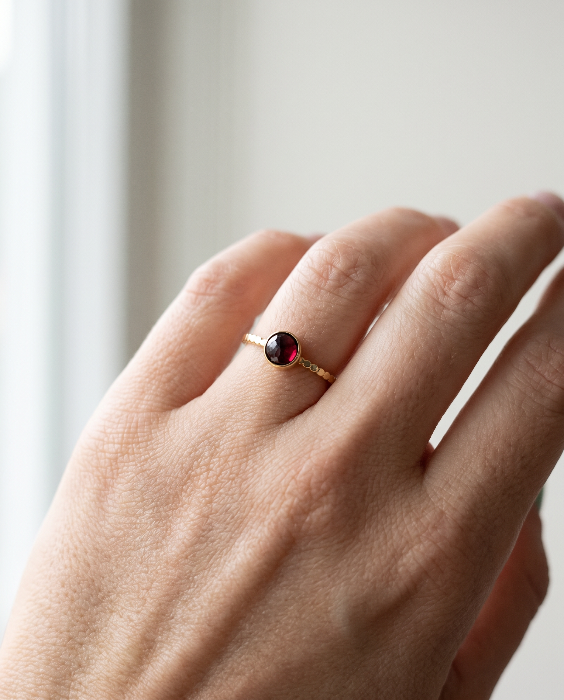 14k Gold Garnet Ring - Size 6.5