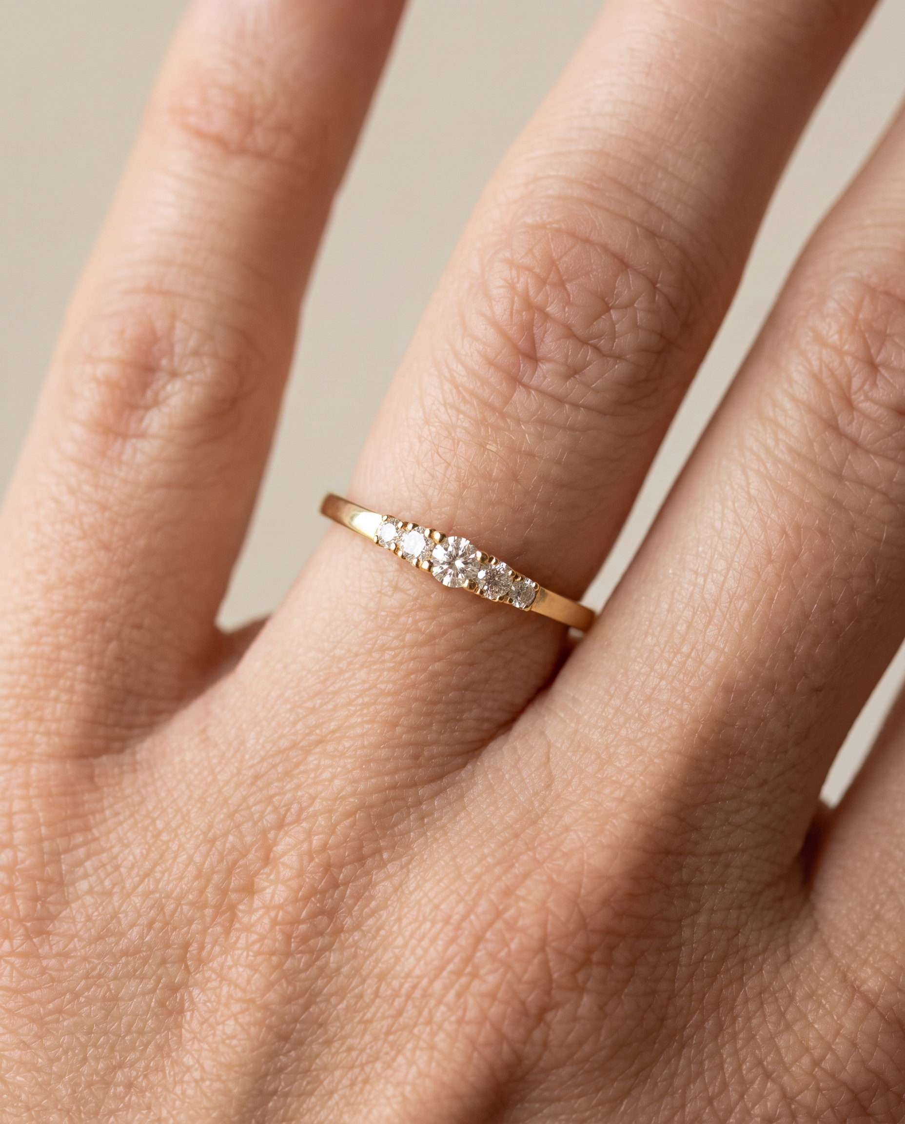 14K Gold Five-Stone Moissanite Graduated Band - Size 7
