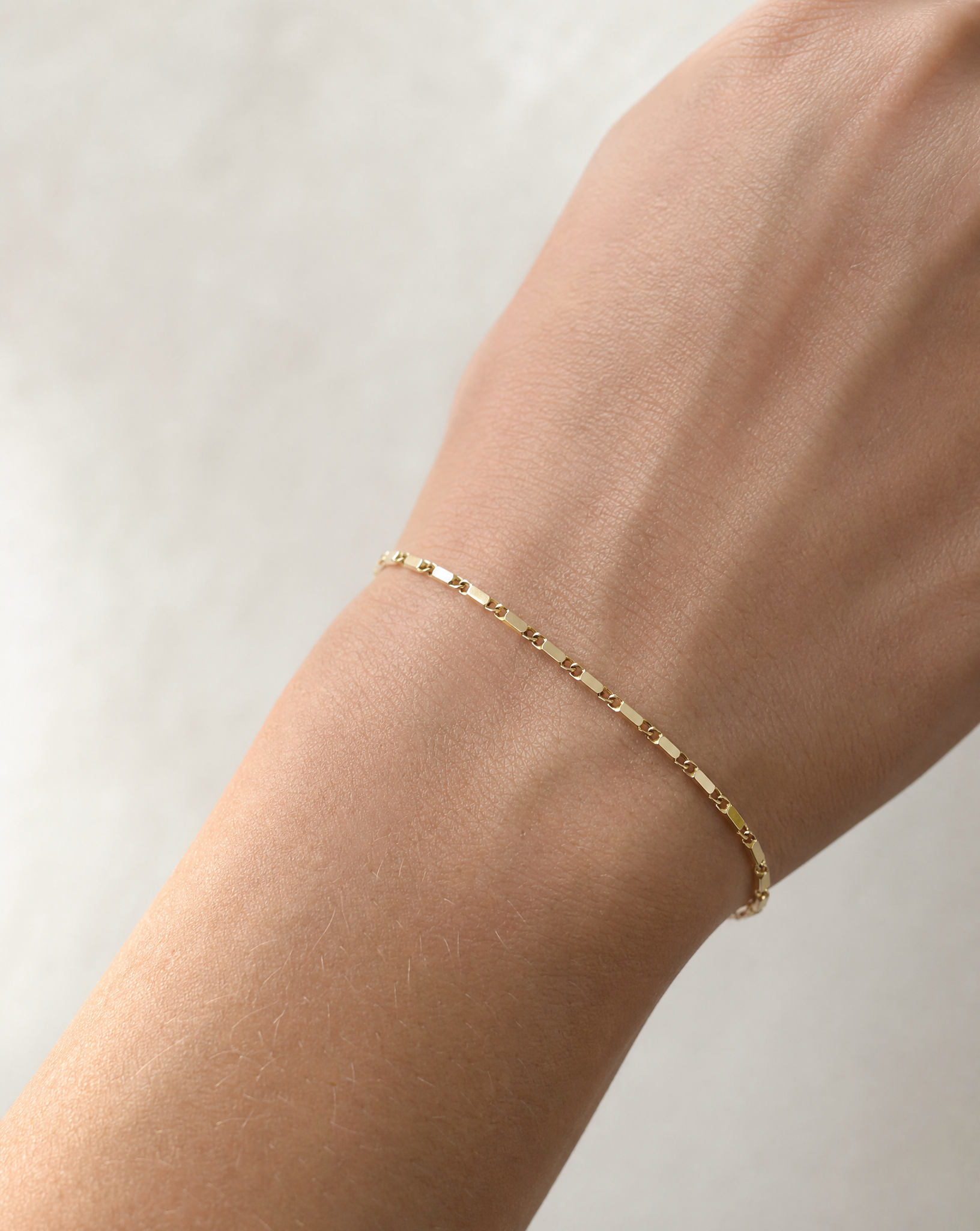 Louise 14k Solid Gold Bar Chain Bracelet