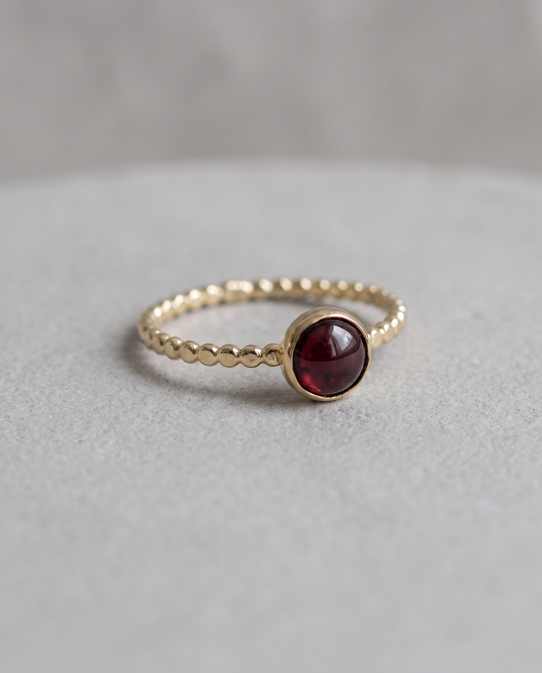 14k Gold Garnet Ring - Size 6.5