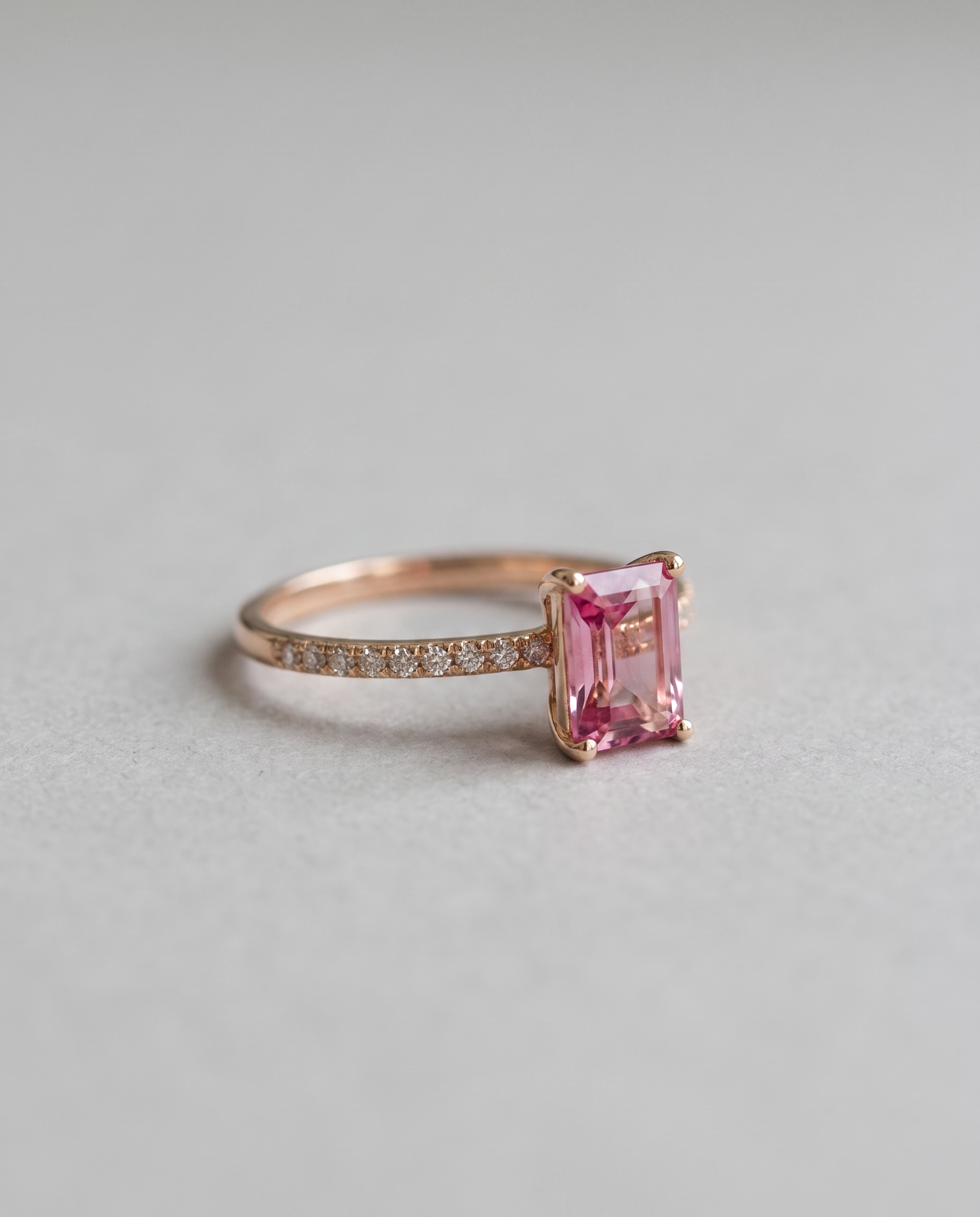 14K Gold Pink Topaz Ring - Size 6.75