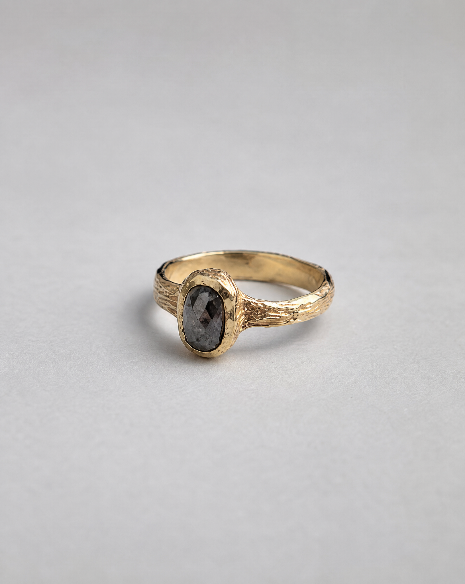 Léonie 10K Gold Black Diamond Ring