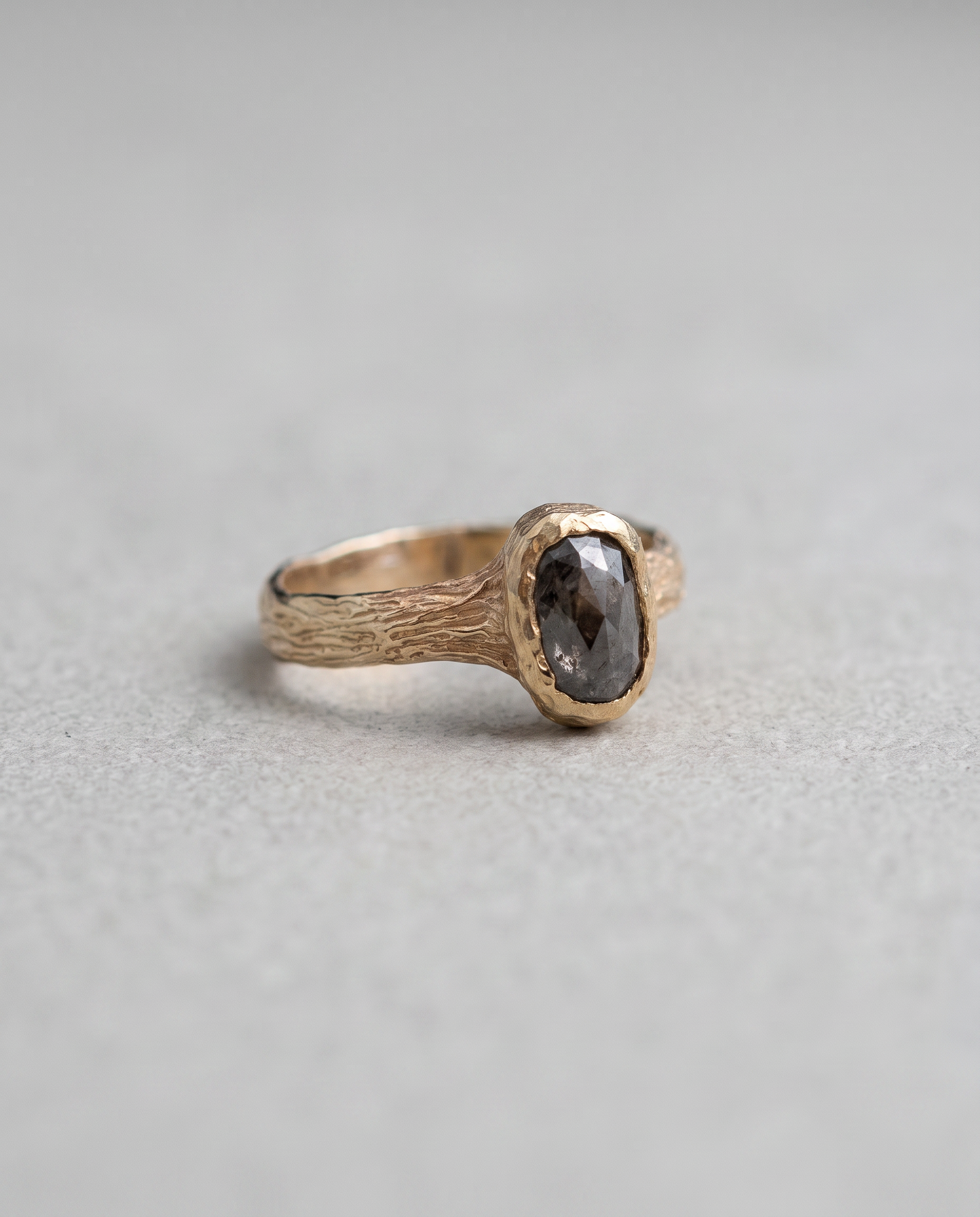Léonie 10K Gold Black Diamond Ring