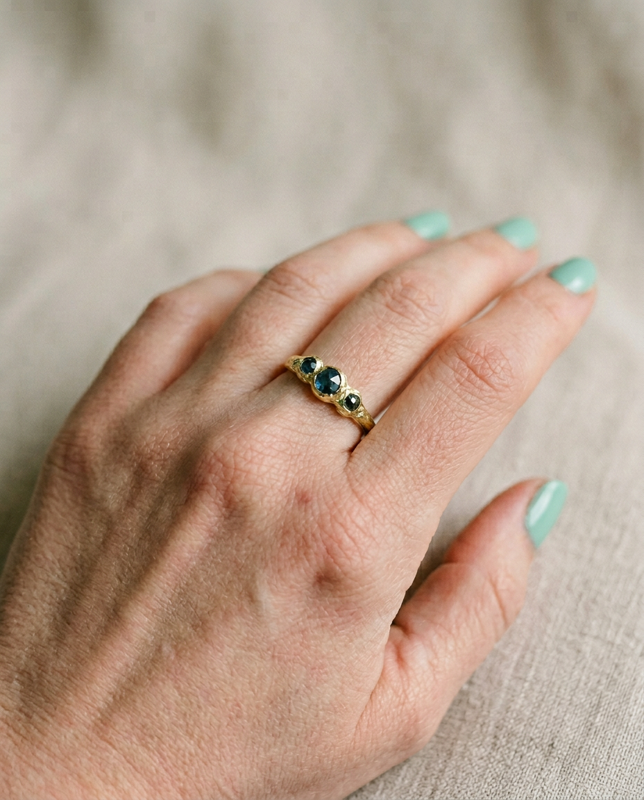 Océane 10K Gold Blue Diamonds Ring