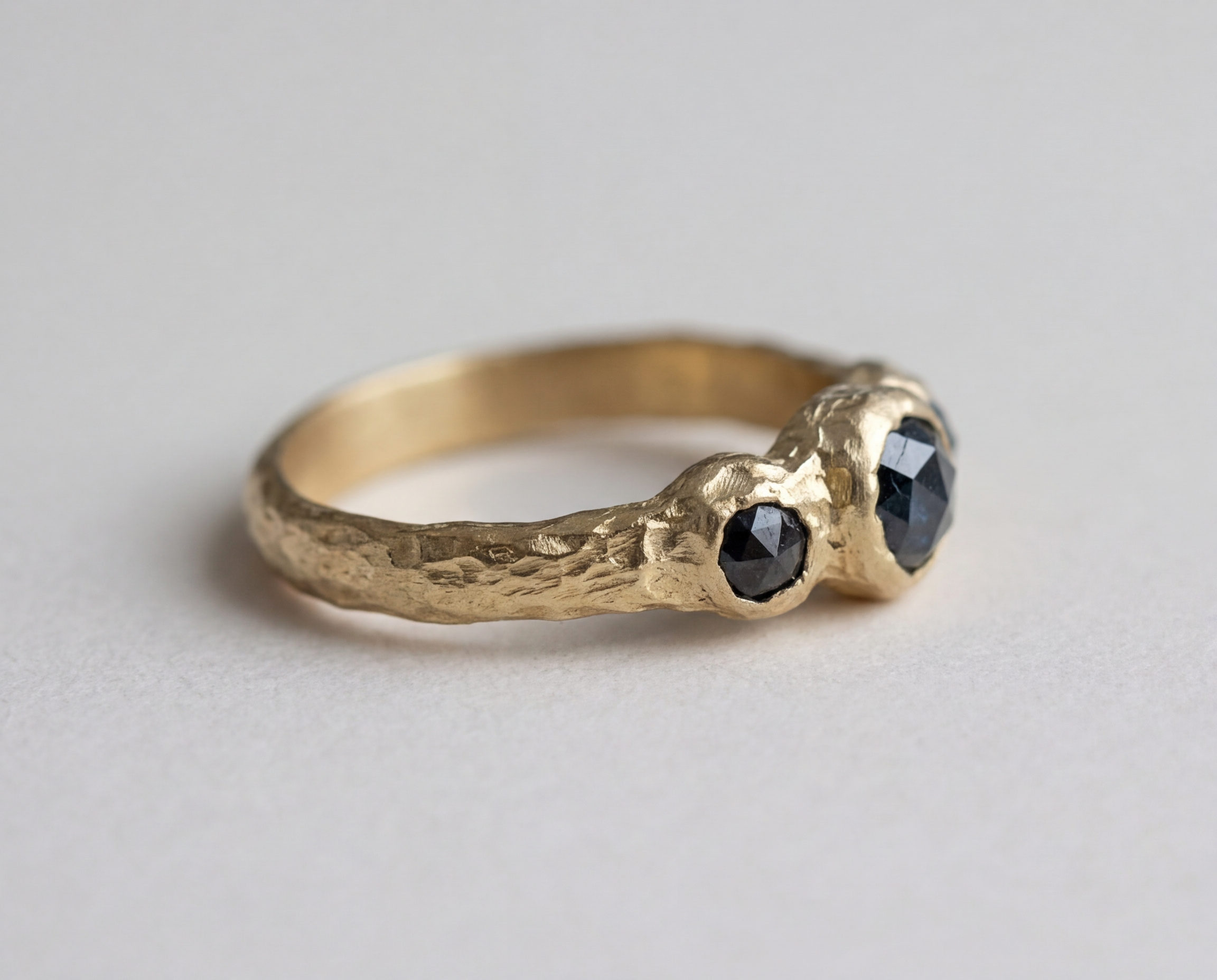 Océane 10K Gold Blue Diamonds Ring