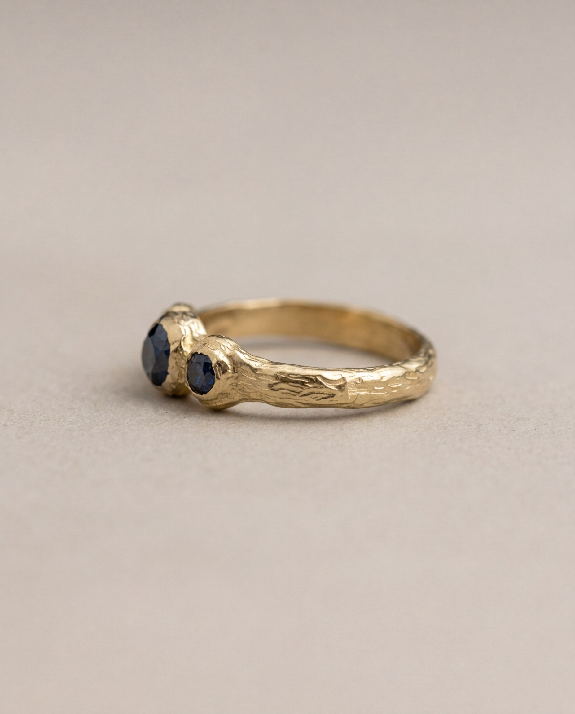Océane 10K Gold Blue Diamonds Ring