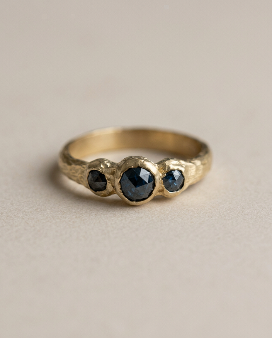 Océane 10K Gold Blue Diamonds Ring