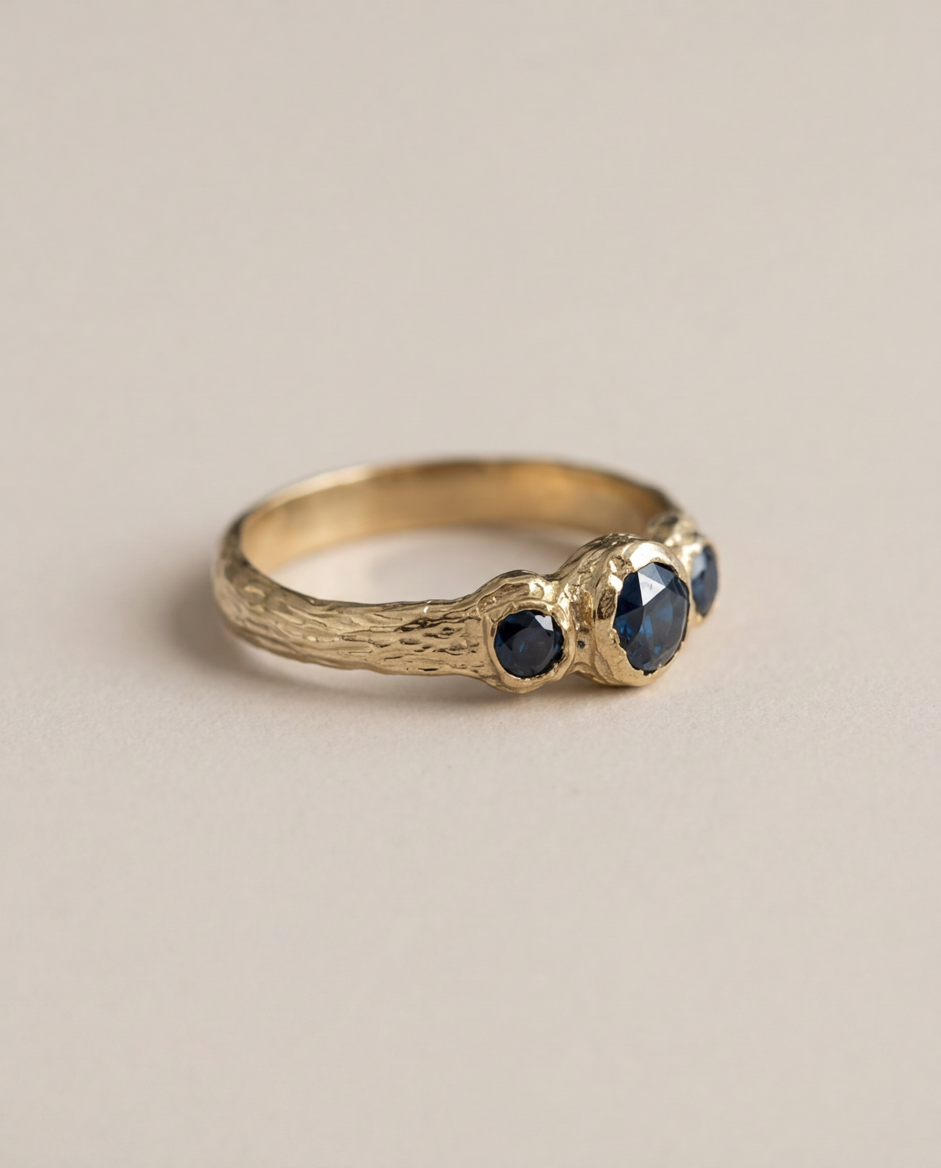 Océane 10K Gold Blue Diamonds Ring