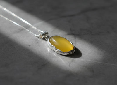 Amber Dawn – Silver Yellow Carnelian Pendant