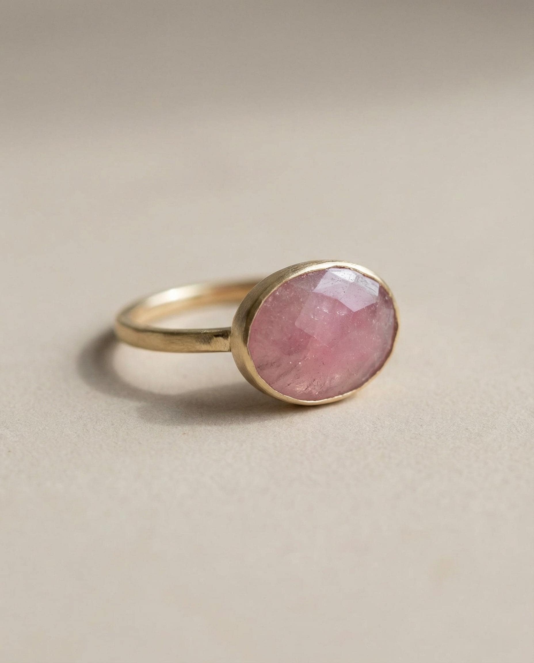 Émilie 14K Gold Pink Sapphire Ring