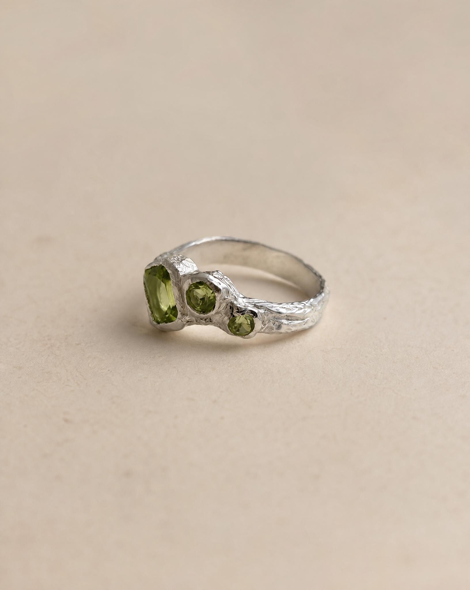 Apolline Sterling Silver Peridot Ring